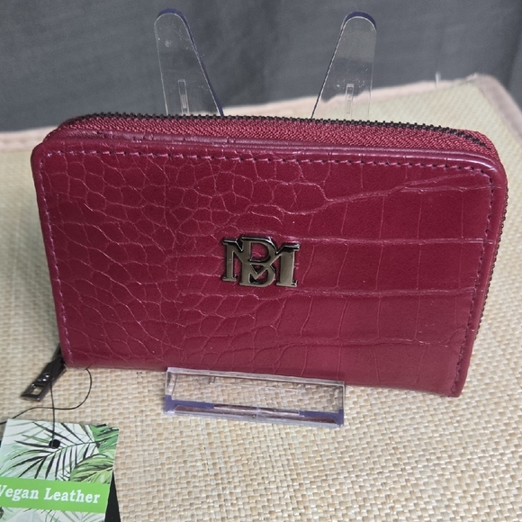 Red Vegan Leather Wallet - Picture 1 of 6